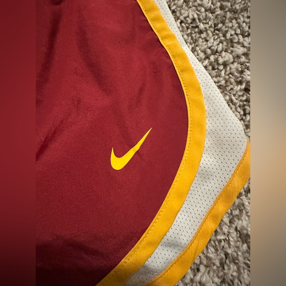 Nike Women's USC Trojans Dri-Fit Tempo Shorts Red MED Southern California - Picture 3 of 6